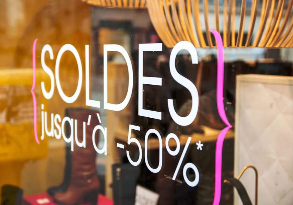 vitrine-adhesif-soldes